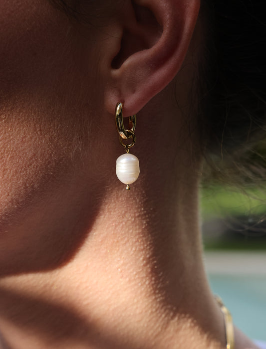 Soléa Pearl Earrings